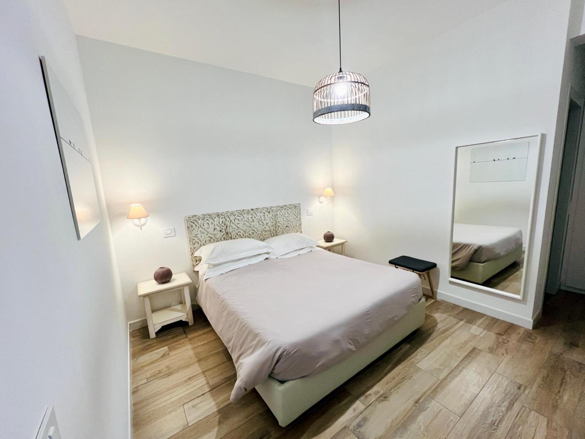 Bellhome 3 - Elegante Appartamento Nel Centro Di Bari Exterior foto